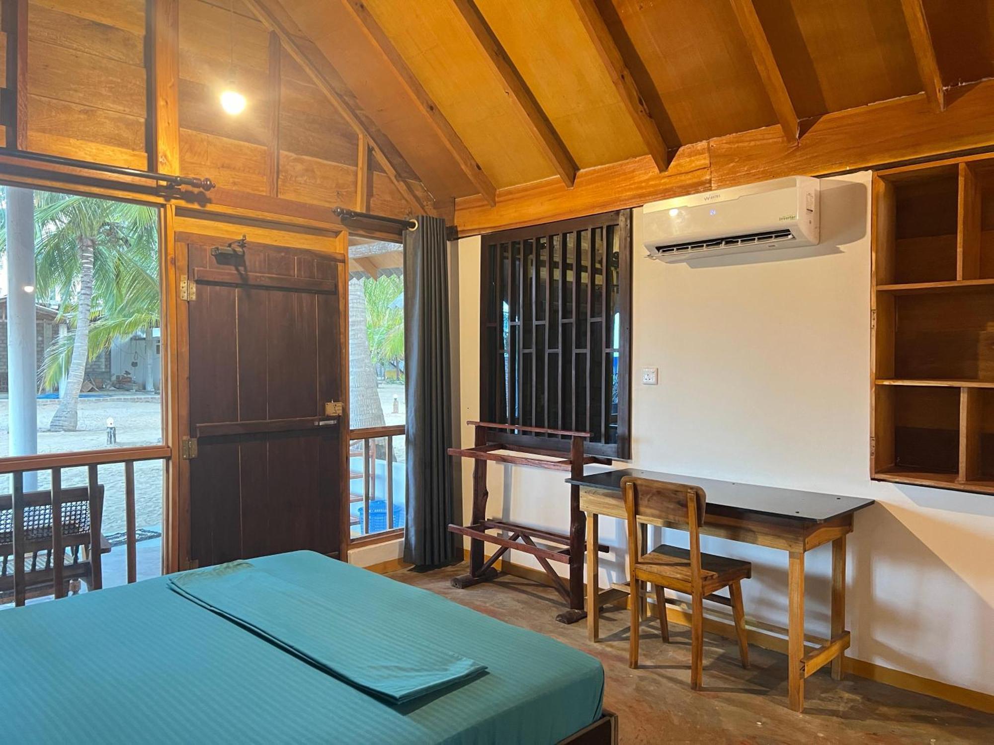 Sand Dune Beach Resort & Surf Camp อารูกัมเบย์ ภายนอก รูปภาพ