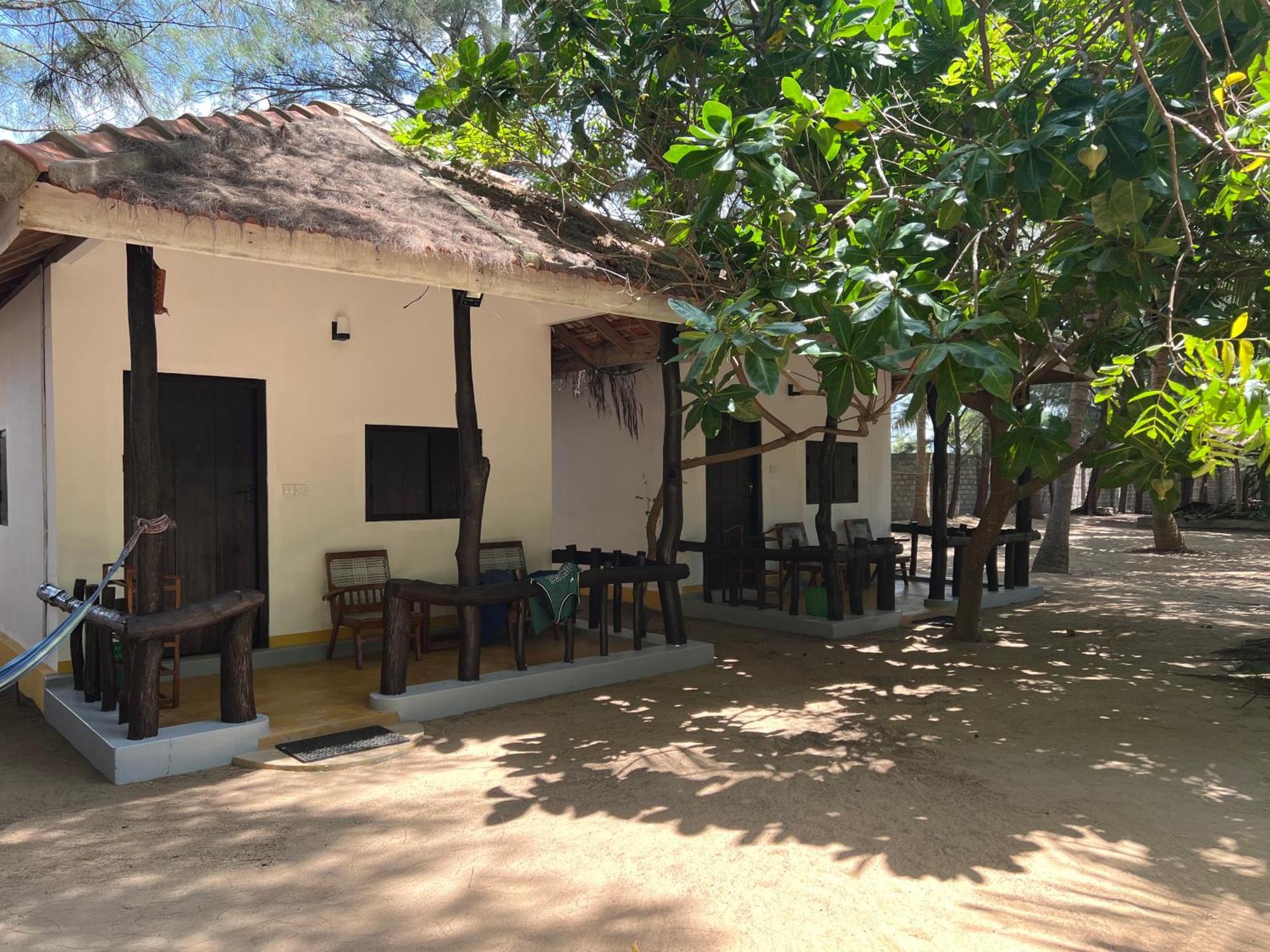 Sand Dune Beach Resort & Surf Camp อารูกัมเบย์ ภายนอก รูปภาพ